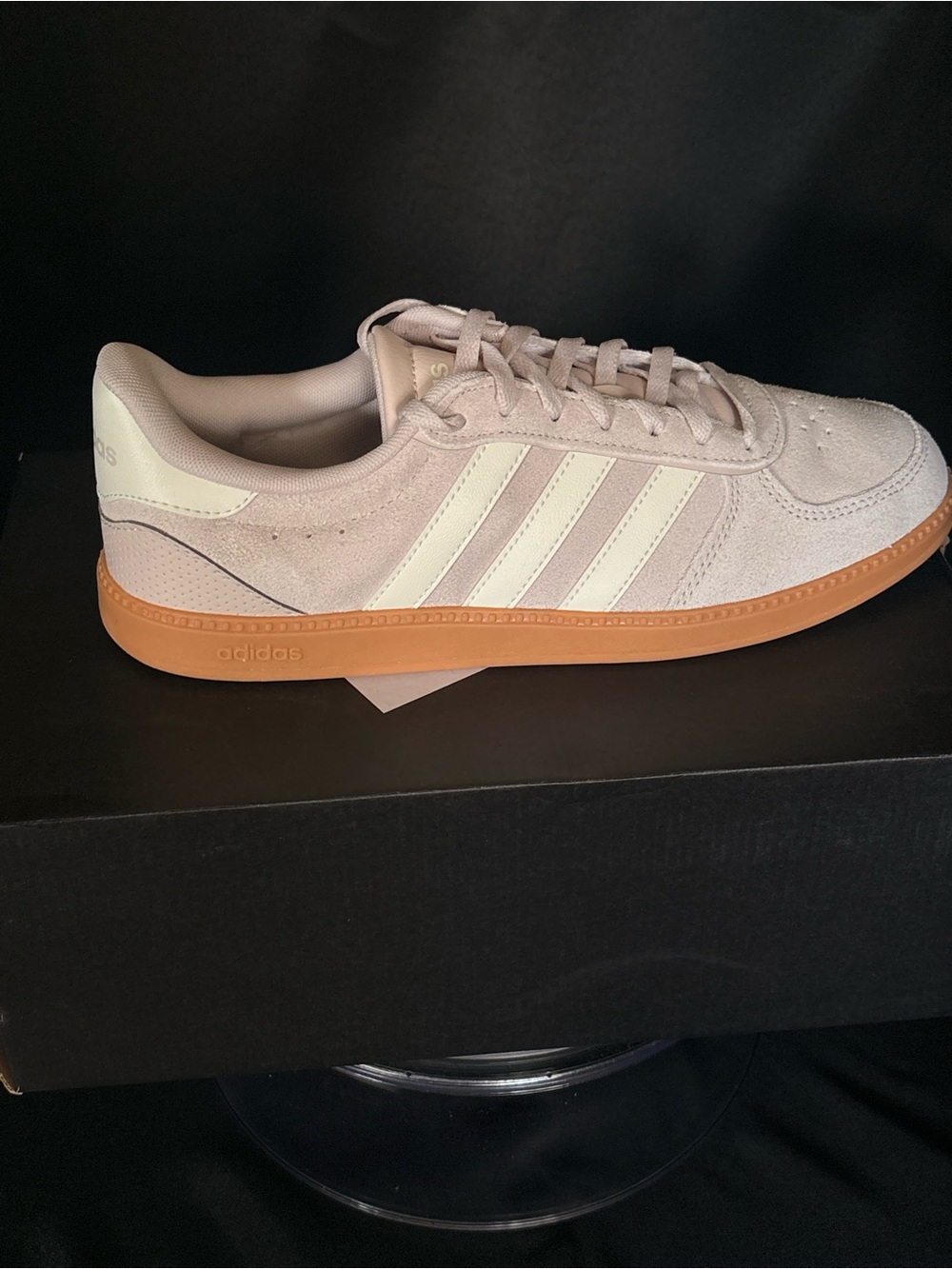 adidas Men’s Beige Suede Sneakers with Gum Sole